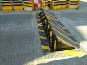 電動破胎器與仁為毛尖液壓路障機系列在蘇州路障設備的應用